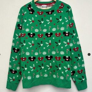 Unisex Christmas sweater size medium